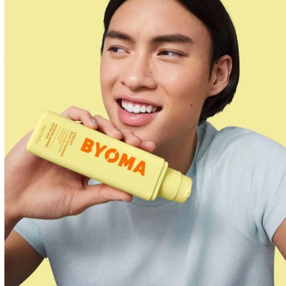 BYOMA Creamy Jelly Cleanser - Picture 3 of 4